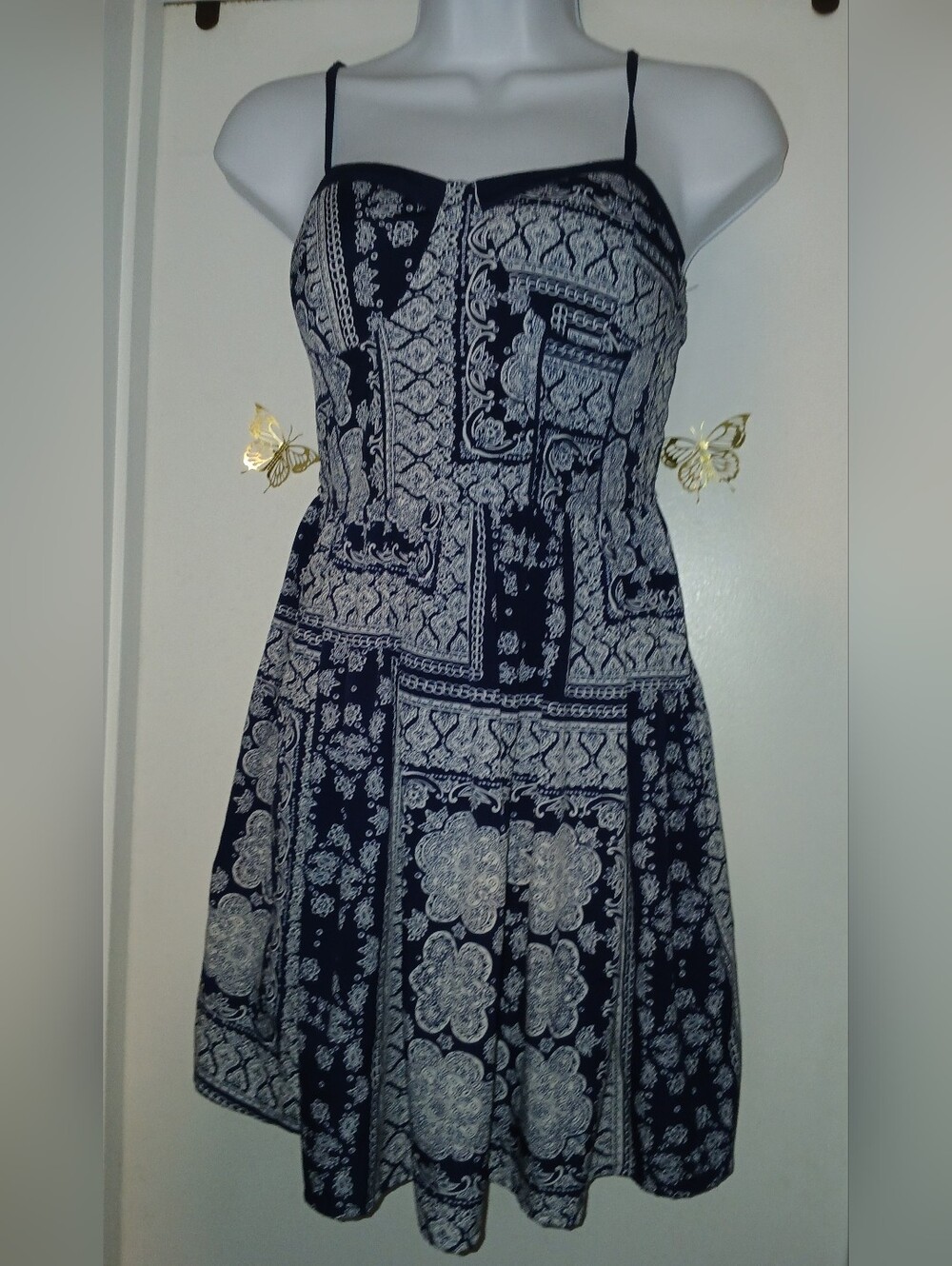 Pre-loved Elegant Blue and White Pattern Women's Dress.